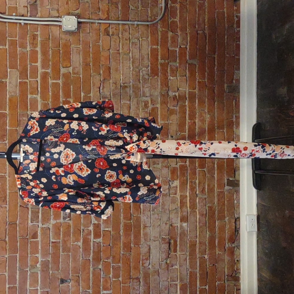 Floral print wrap blouse